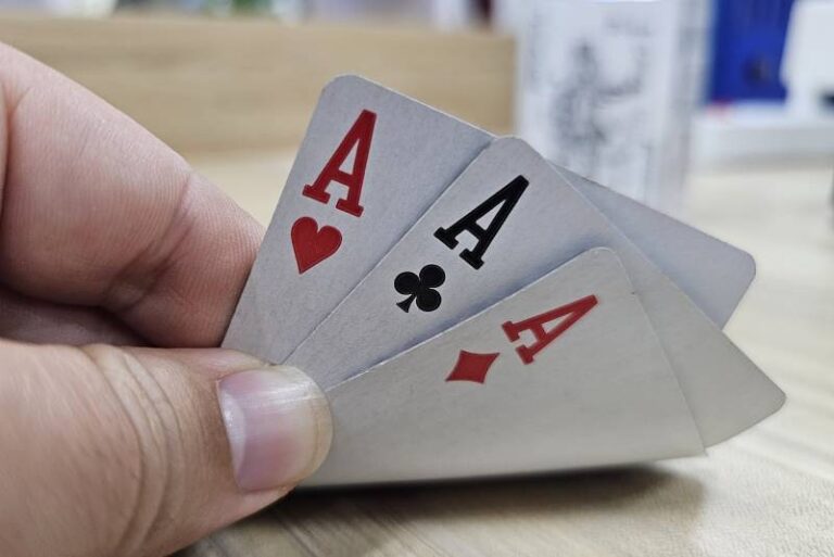 8 Sai Lầm Cần Tránh Khi Chơi Bài Để Không Thua Nhiều 11 8 Sai Lam Can Tranh Khi Choi Bai De Khong Thua Nhieu